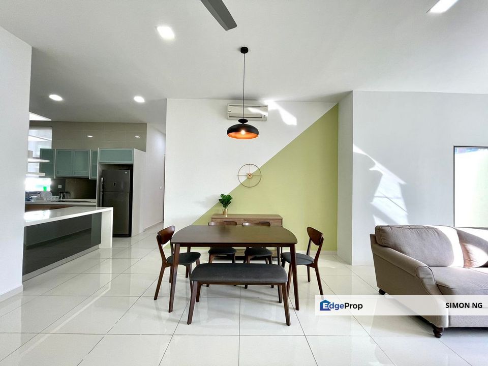 Spacious corner unit Mirage KLCC with 3 rooms, Kuala Lumpur, KLCC