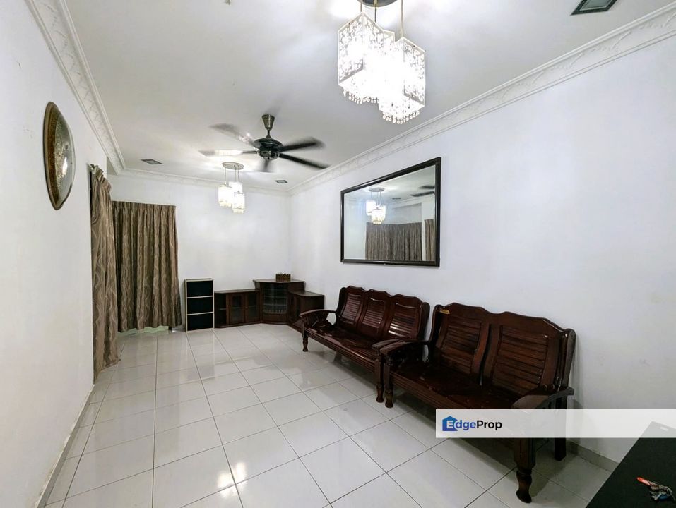 Fully Furnished Taman Amansiara Townhouse, Selayang, Selangor, Selayang