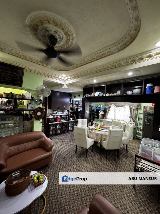 End Lot 2 Storey Terrace Renovated  Extended  SS19, Selangor, Subang Jaya