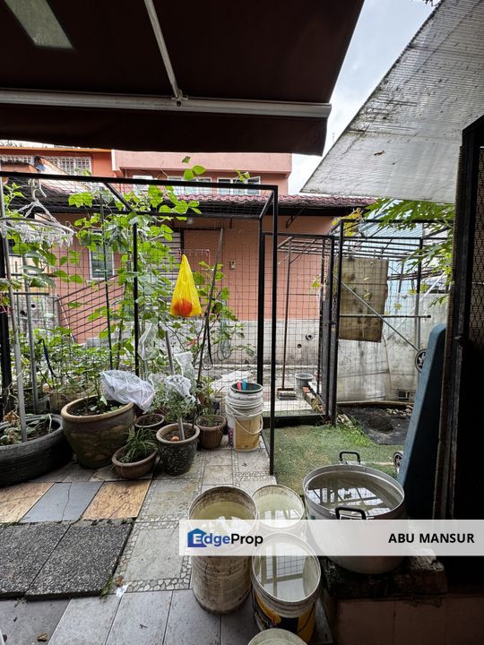 End Lot 2 Storey Terrace Renovated  Extended  SS19, Selangor, Subang Jaya