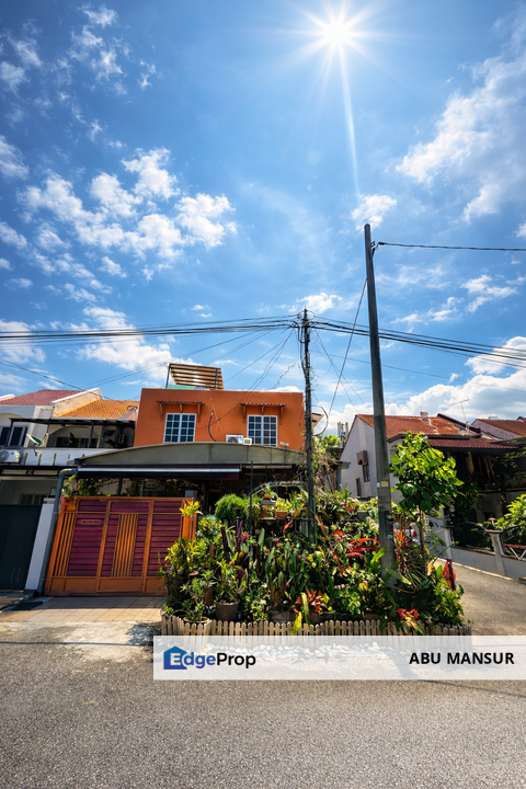End Lot 2 Storey Terrace Renovated  Extended  SS19, Selangor, Subang Jaya