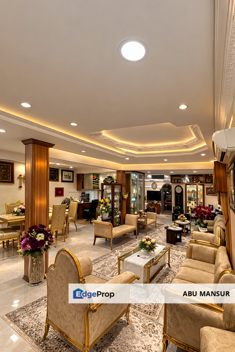 End Lot 2 Storey Terrace Renovated  Extended  SS19, Selangor, Subang Jaya