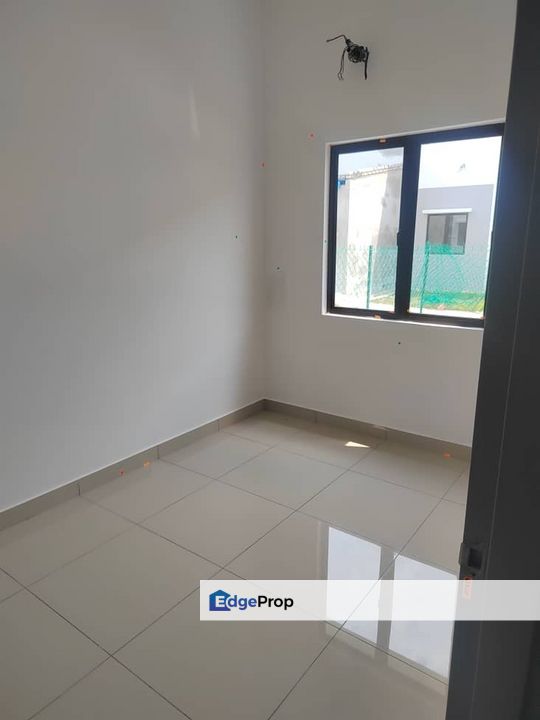 Non Bumi Teres 2-Storey, M Aruna Residence, Saujana Rawang, Selangor, Rawang