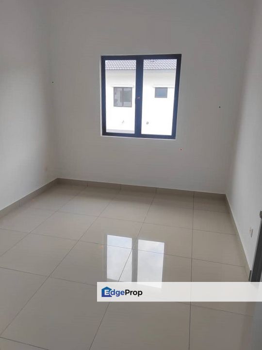 Non Bumi Teres 2-Storey, M Aruna Residence, Saujana Rawang, Selangor, Rawang
