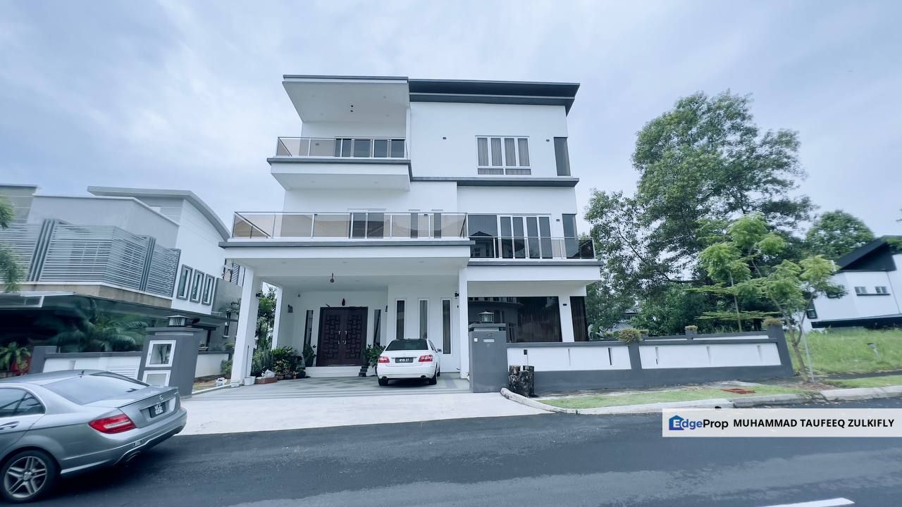 Renovated 3.5 Storey Bungalow Kota Emerald East Rawang Built Up Besar