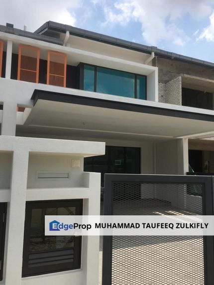 Brand New 2 Storey Superlink Athira Bandar Bukit Raja, New Township Area Near Klang, Selangor, Klang