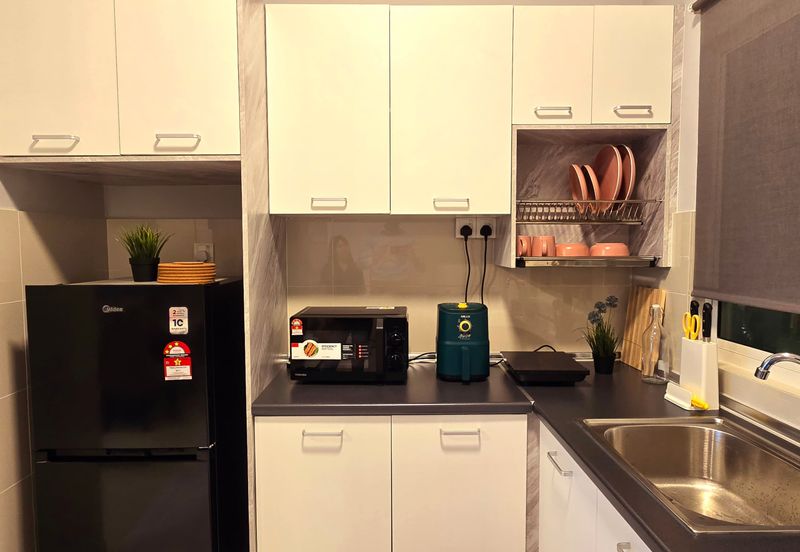 La Thea Residences @ 16 Sierra