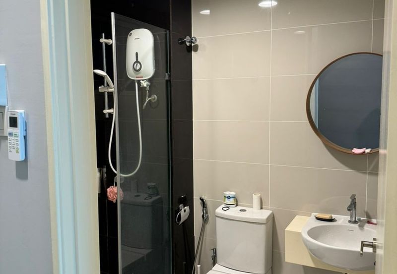 La Thea Residences @ 16 Sierra