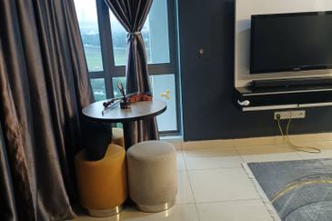 Lake Point Residence