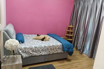 Lake Point Residence