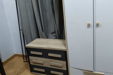 Lake Point Residence