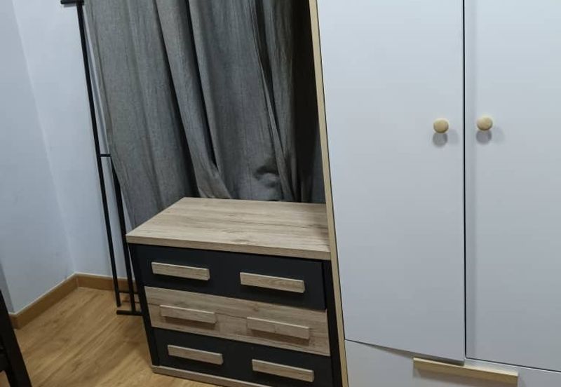 Lake Point Residence