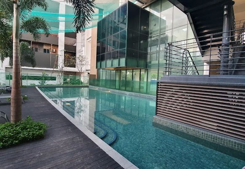 Lake Point Residence