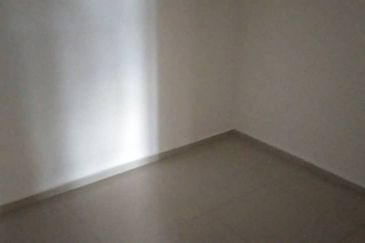 Adria Residence @ Gravit8