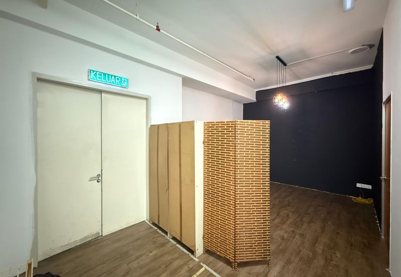 Kenwingston Business Centre