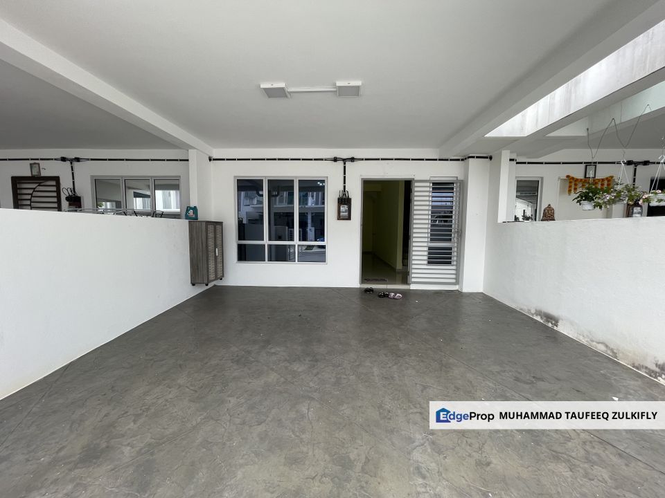 RENOVATED | PARTIAL FURNISHED | 2 Storey Tiara Sendayan, Labu Near KLIA, Negeri Sembilan, Seremban