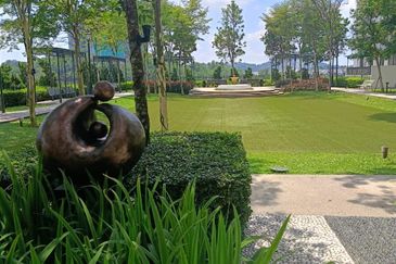 Equine Residence @ Equine Park