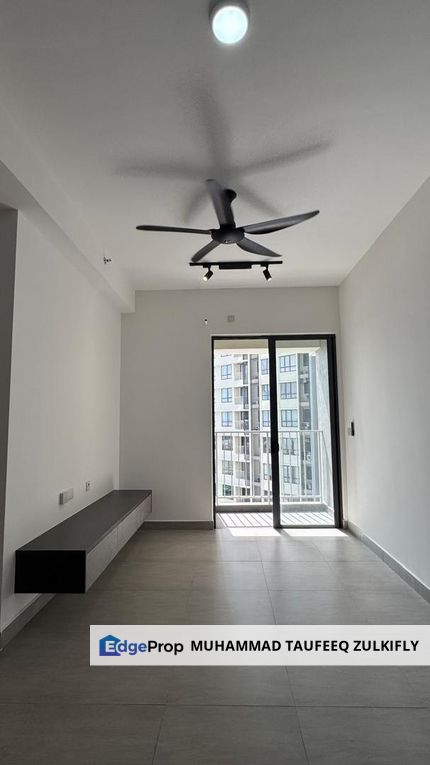 BRAND NEW | PARTIAL FURNISHED | 3 BEDROOMS | Sunsuria Forum, Setia Alam, Selangor, Setia Alam/Alam Nusantara