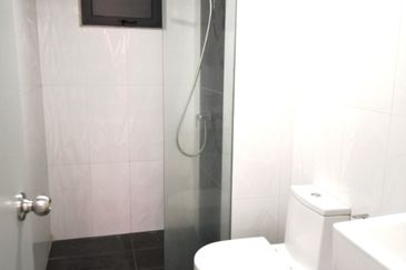 V12 Sovo (Menara Suria)