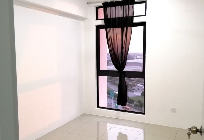 V12 Sovo (Menara Suria)