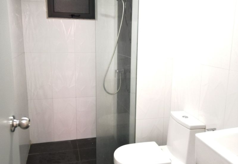 V12 Sovo (Menara Suria)