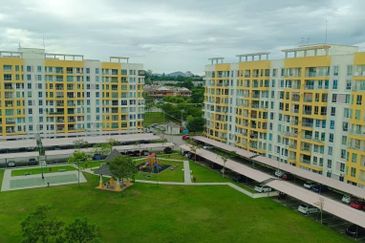 GARDEN VILLA APARTMENT (LAMAN VILLA)