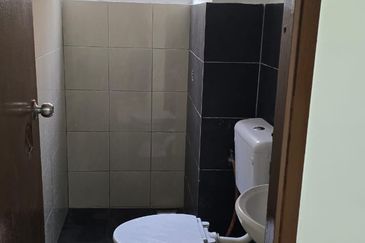 Pusat Komersial Seksyen 7