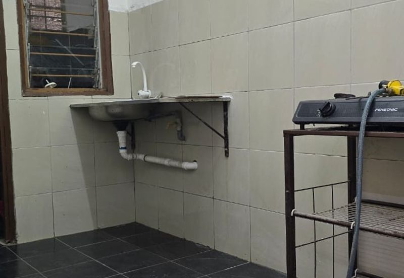 Pusat Komersial Seksyen 7