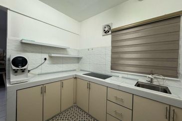 Brunsfield Service Apartment