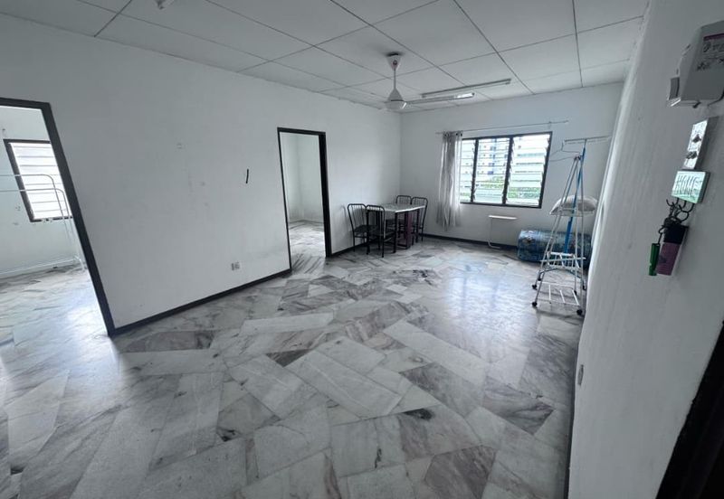 Flat PKNS, Seksyen 7