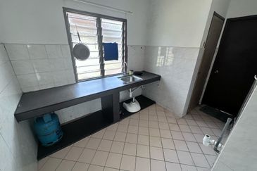 Flat PKNS, Seksyen 7