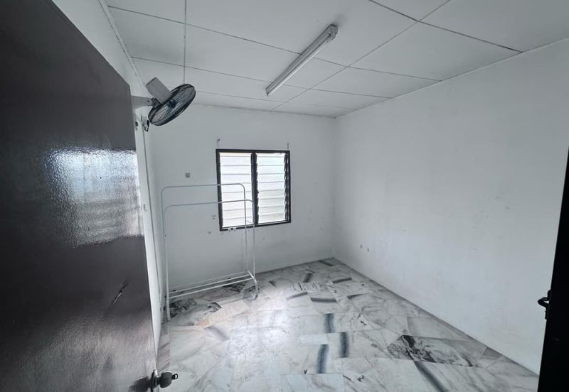 Flat PKNS, Seksyen 7