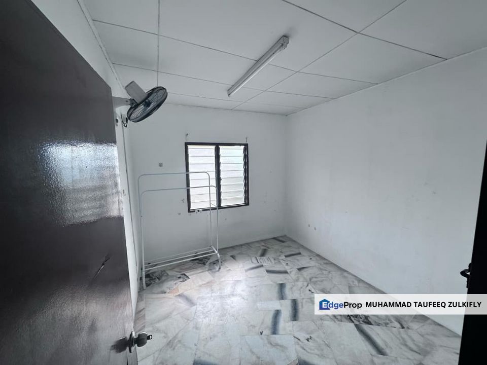 BASIC UNIT WITH TABLE TOP | Flat Pkns Seksyen 7 Shah Alam, Walk Up Apartment, Selangor, Shah Alam