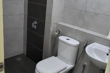 Lake Point Residence