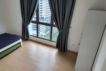 Lake Point Residence