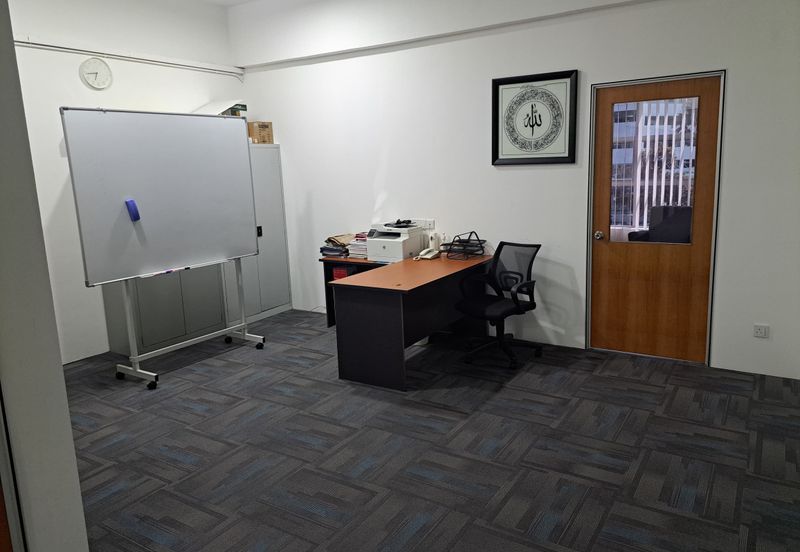 Dataran Otomobil, Seksyen 15