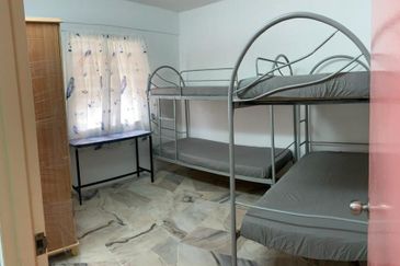 Flat PKNS, Seksyen 7