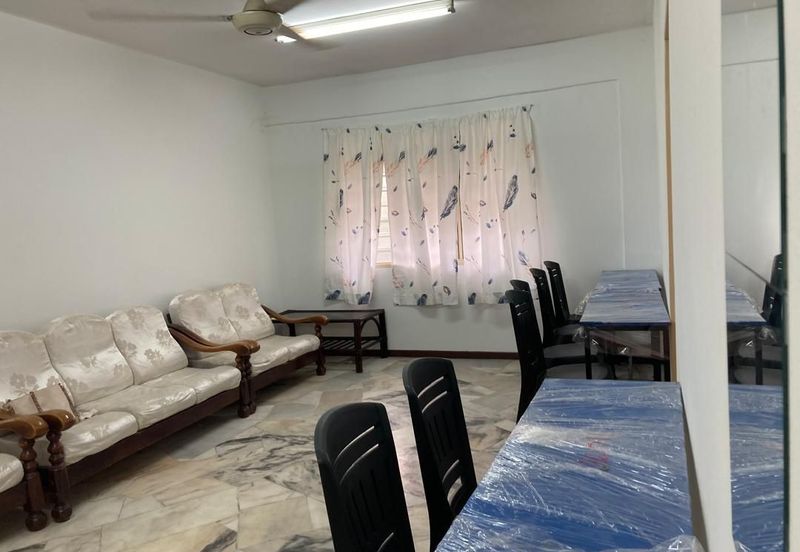 Flat PKNS, Seksyen 7