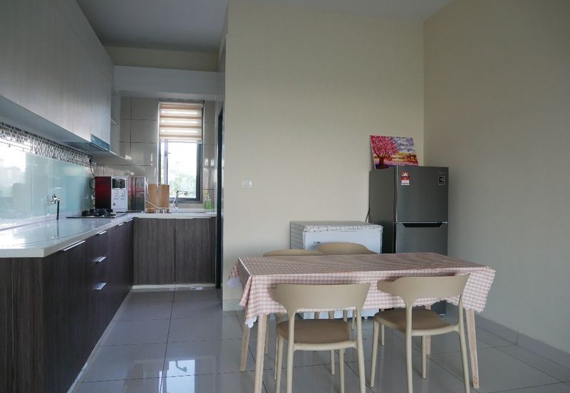 Aura Residence @ Precint 8