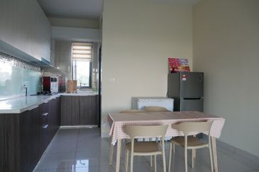 Aura Residence @ Precint 8