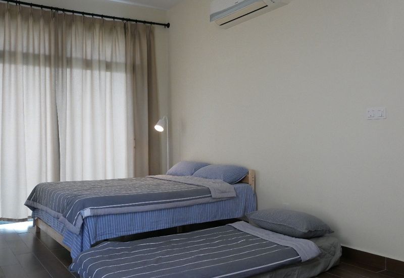 Aura Residence @ Precint 8