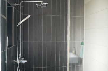 Aura Residence @ Precint 8