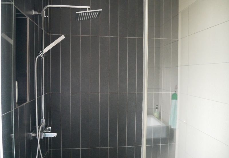 Aura Residence @ Precint 8