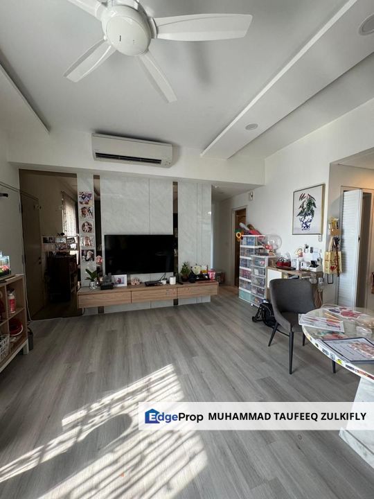 For Rent Partial Furnished: Modern Residence at Radia Residence, Bukit Jelutong, Selangor, Bukit Jelutong