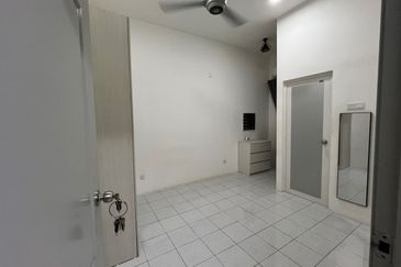 TAMAN BAYU INDERA, LUKUT