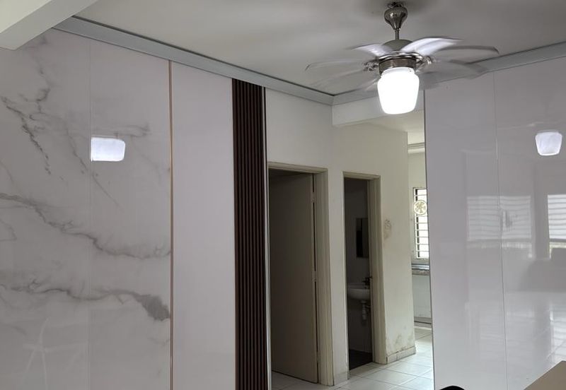 SL 14, Bandar Sungai Long