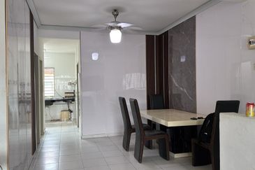 SL 14, Bandar Sungai Long