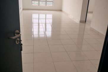 ADENIA APARTMENT @ BANDAR PARKLANDS, KLANG