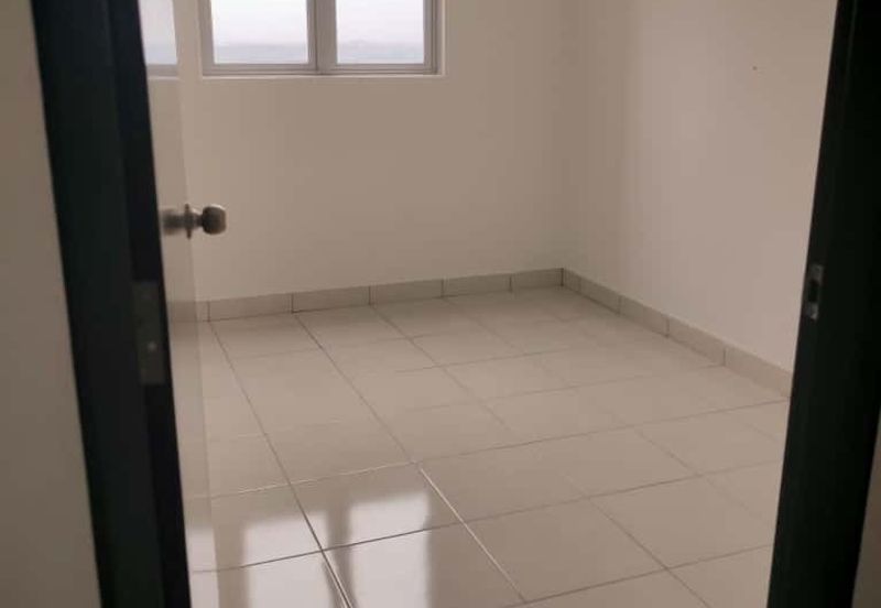 ADENIA APARTMENT @ BANDAR PARKLANDS, KLANG