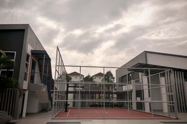 ADENIA APARTMENT @ BANDAR PARKLANDS, KLANG